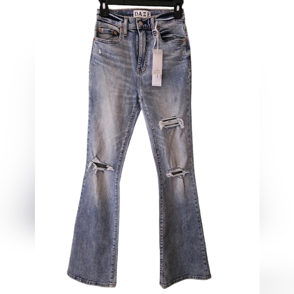 NWT Daze Womens Go Getter High Rise Flare Jeans Size 24‎ - Picture 1 of 14